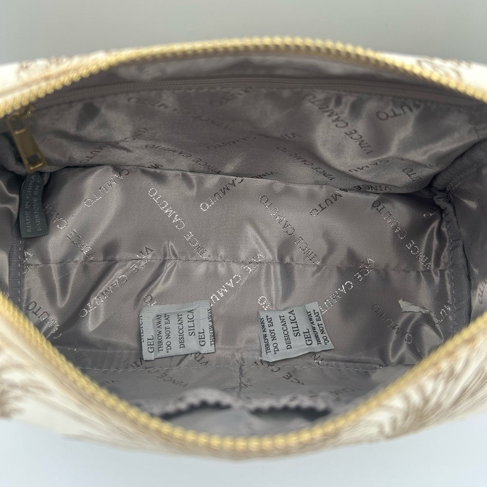 *New* Vince Camuto Cream and Gold Animal and Plant Scene Cosmetic/Travel Bag - Picture 9 of 15